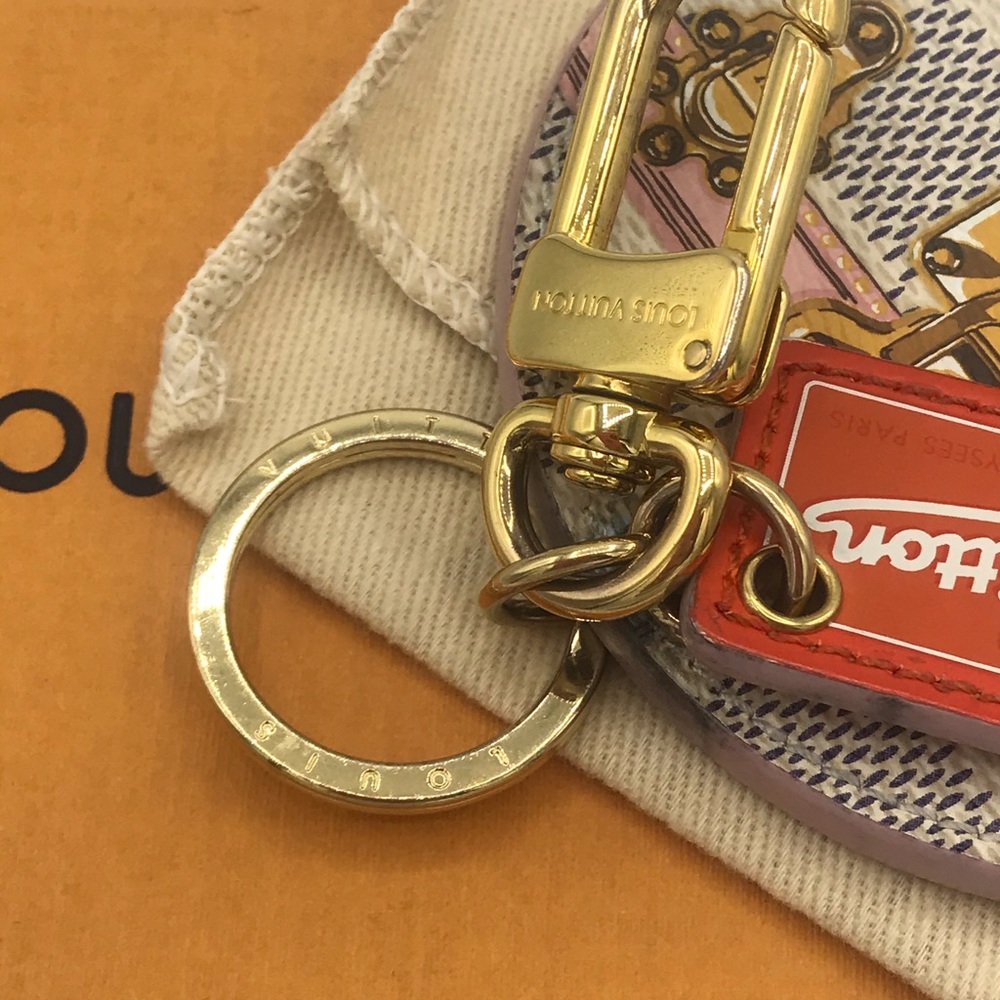 Louis Vuitton Checkered Key Holder with Gold and Red Accents - Picture 13 of 16